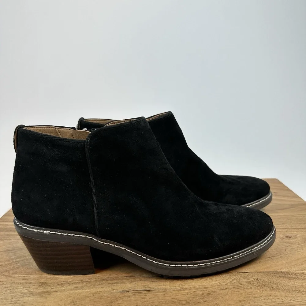 New NWOB Womens Sam Edelman Pryce Black Suede Bootie‎ Boot Size 8 M